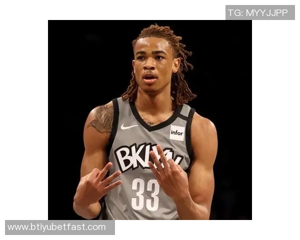 克拉克斯顿在篮网迎来第七个赛季成为球队现存队龄最长球员