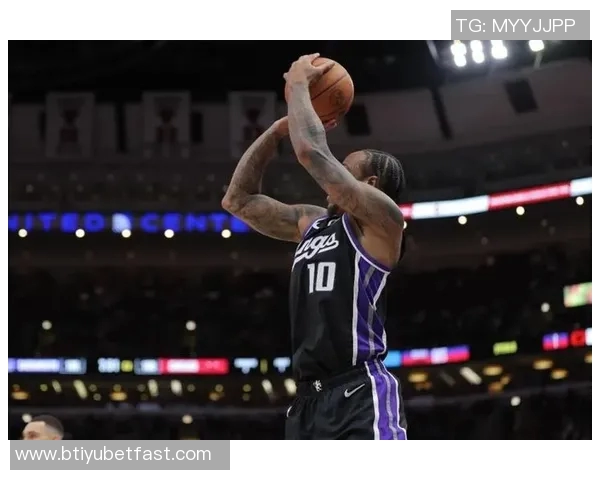 克莱末节表现低迷19分钟仅得5分正负值全队最低遭遇绝杀失利