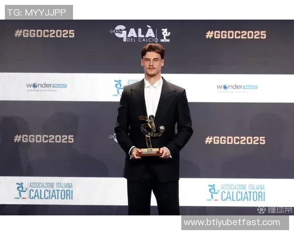 斯维拉尔回顾2025年美好时光感激德罗西的支持与陪伴