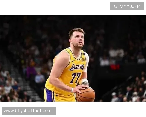 东契奇惊叹詹姆斯投篮表现仅失两球称其太疯狂了