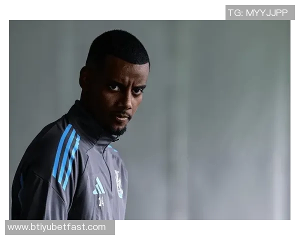 伊萨克谈离开纽卡心态称与埃迪豪未再沟通愿翻篇继续前行