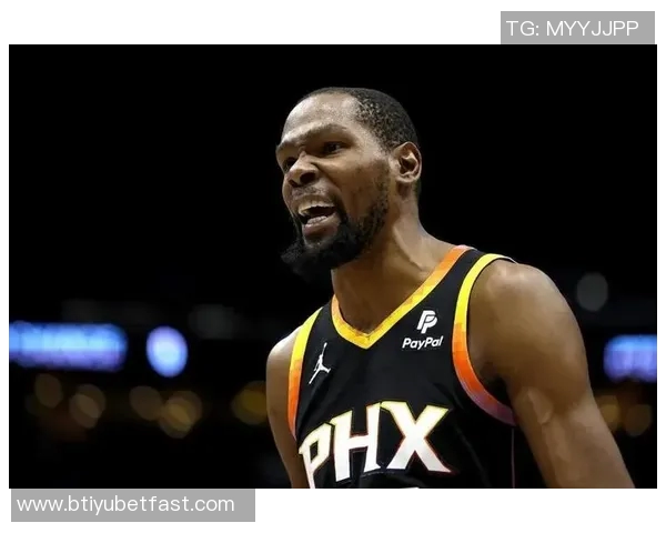 布克期待与杜兰特对决却因家庭原因放弃希望他家人平安健康 布克期待与杜兰特对决却因家庭原因放弃希望他家人平安健康